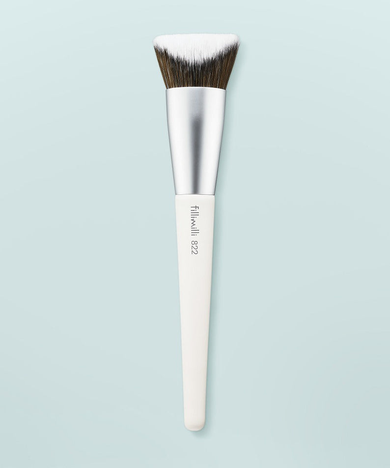 Fillimilli V-Cut Foundation Brush 822